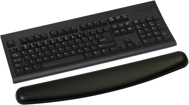 3M Gel Wrist Rest 18" - Image 17