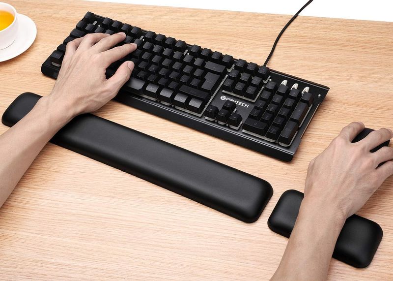 Aelfox Leather-Gel Keyboard Wrist Rest - Image 9