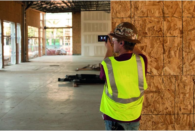 Bosch GLM400C Laser Measure - Image 12