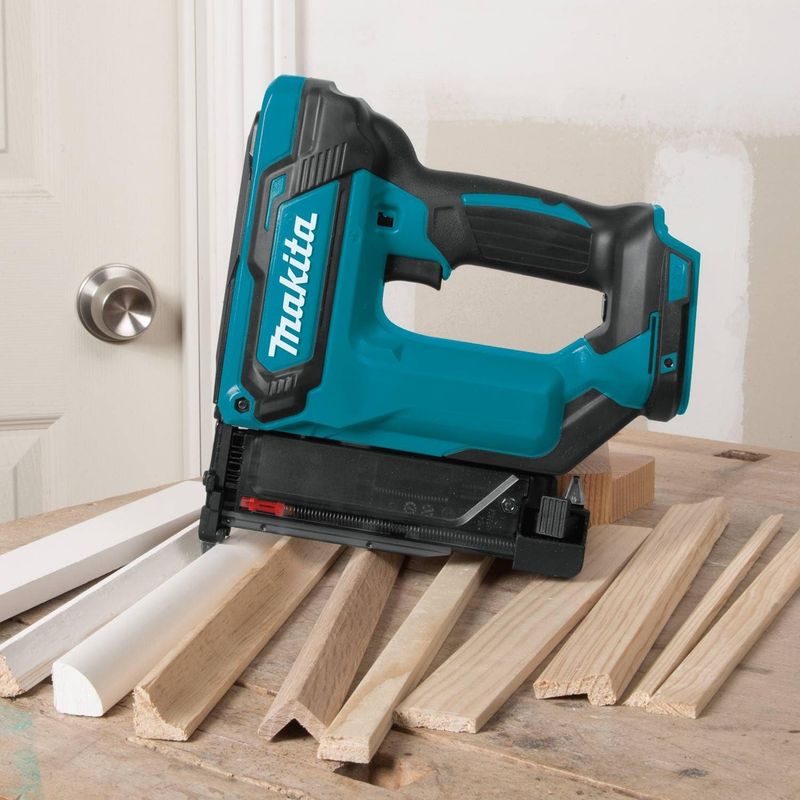 Makita XTP02Z Pin Nailer - Image 16