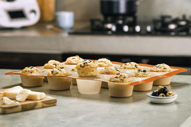 Silpat Muffin Mold - Image 10