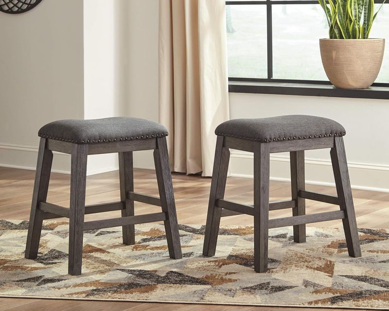 Caitbrook 7 Piece Dining Set - Image 7